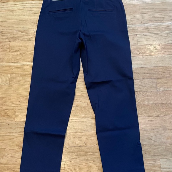 GAP Slim Cropped Pants - Picture 2 of 3